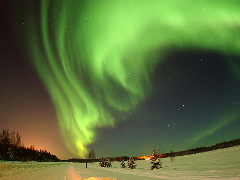 Aurora Boreal no céu do Ártico